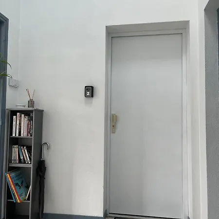 En Centre Apartment